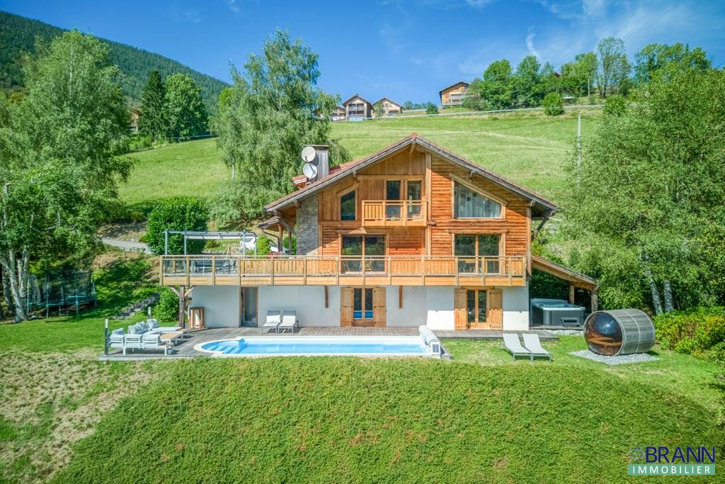 Chalet familial spacieux avec vue panoramique 